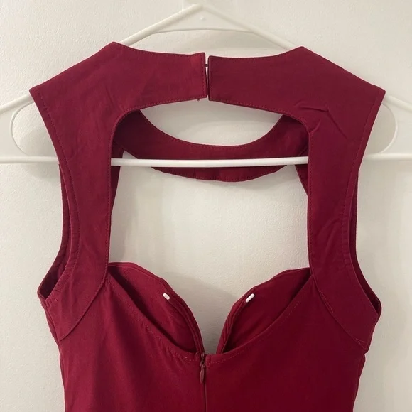 NWOT! Tobi bodycon burgundy dress - Picture 3 of 7